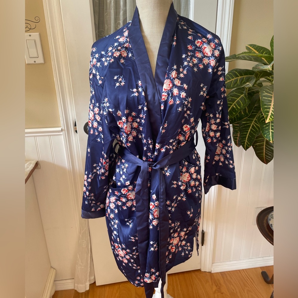 Morgan Lane Navy Floral Satin Robe-S/M-New With Tags